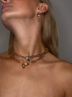 Polly Chunky Necklace fra ATHALOU