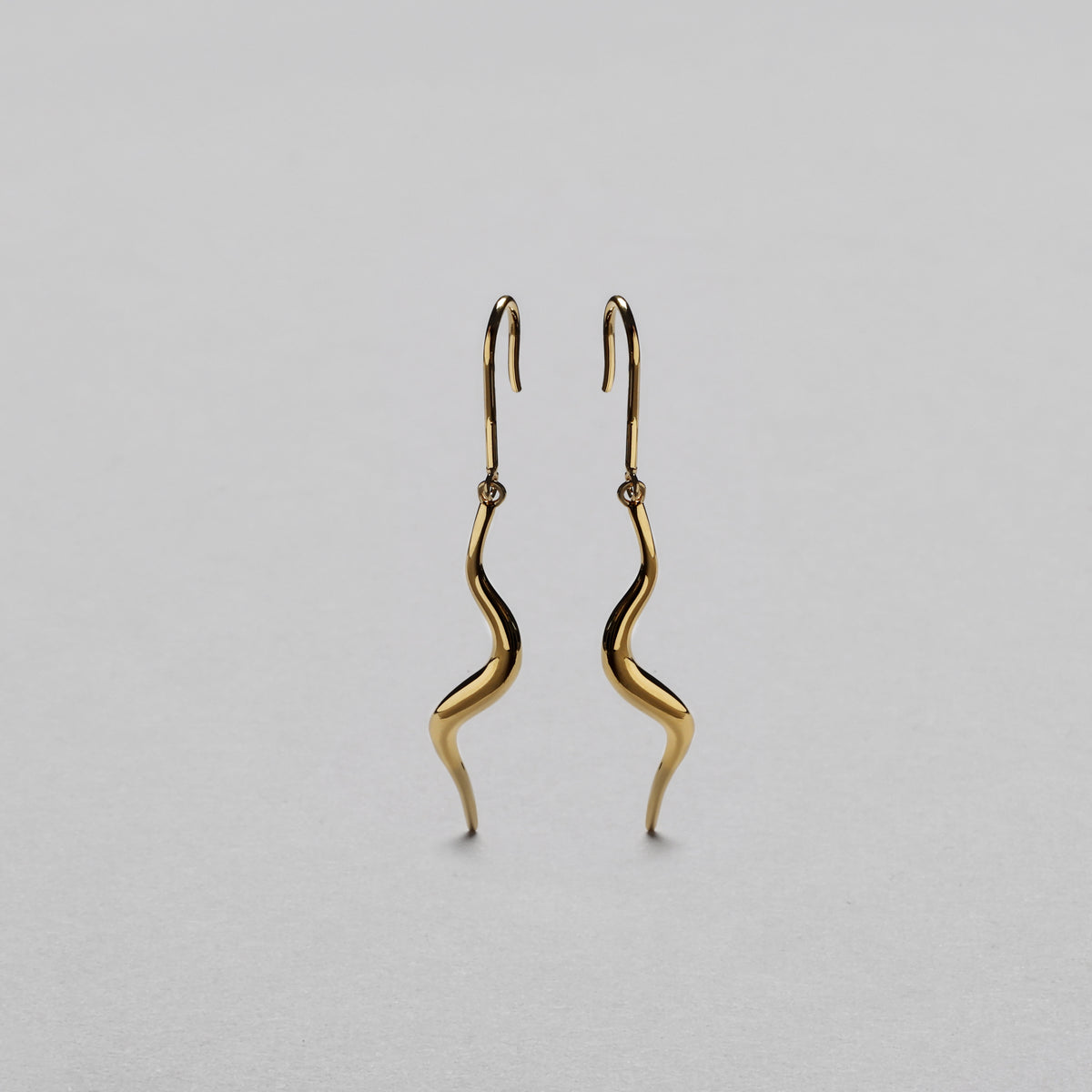 Ripple Lenk Earring i guldfarve