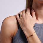 Ripple Bracelet fra ATHALOU